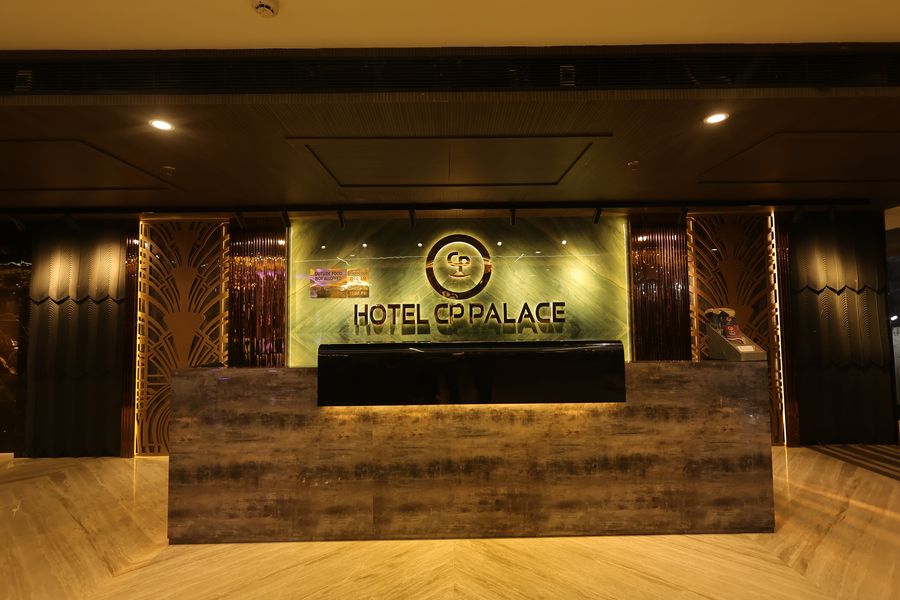 Hotel Cp Palace,Golambar,4 star
