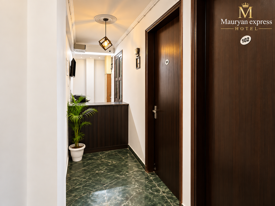 mauryan express hotel devli khanpur