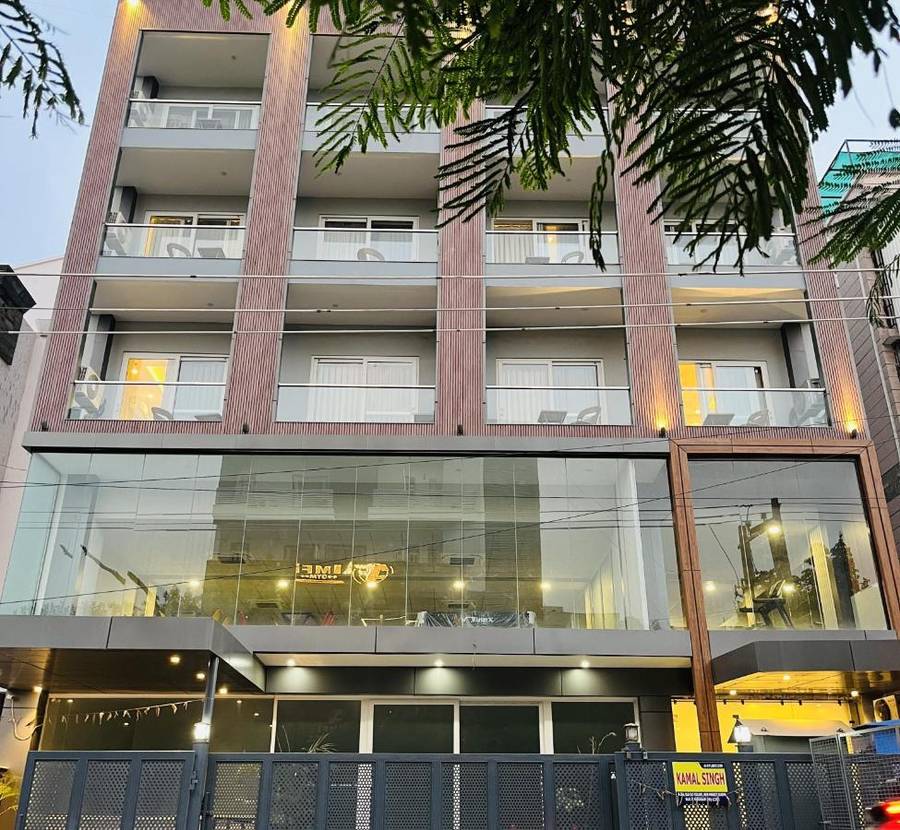 Zen Suites Gurgaon - Luxe Stays Collection,Sector 14,3 star