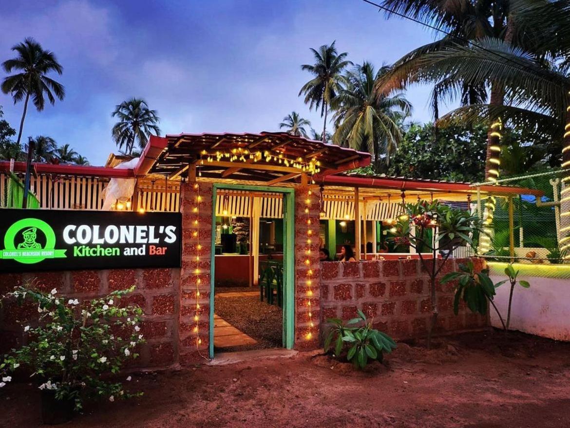 Colonel's Beachside Resort