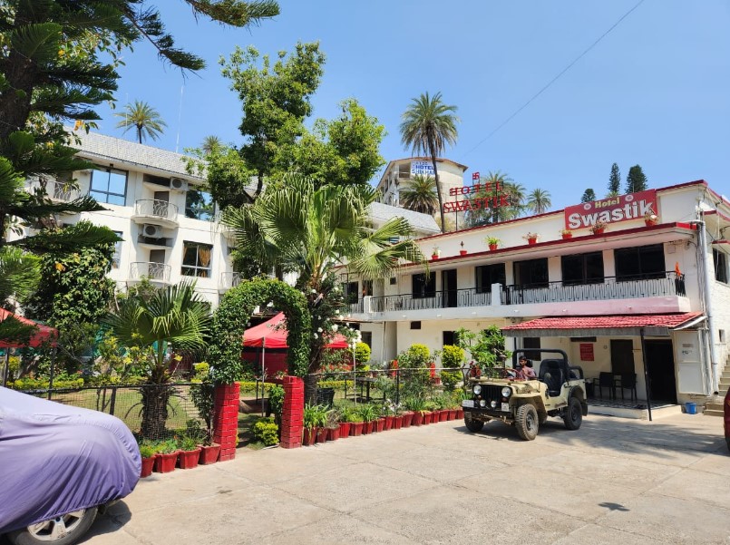 hotel swastik