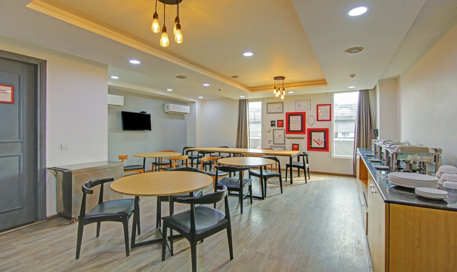 hotel town pallace patel nagar delhi