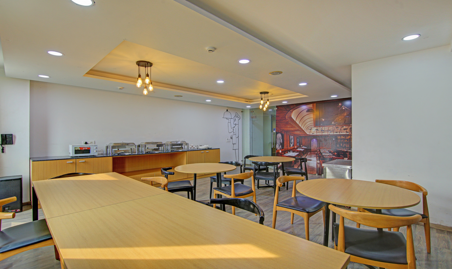 hotel town pallace patel nagar delhi