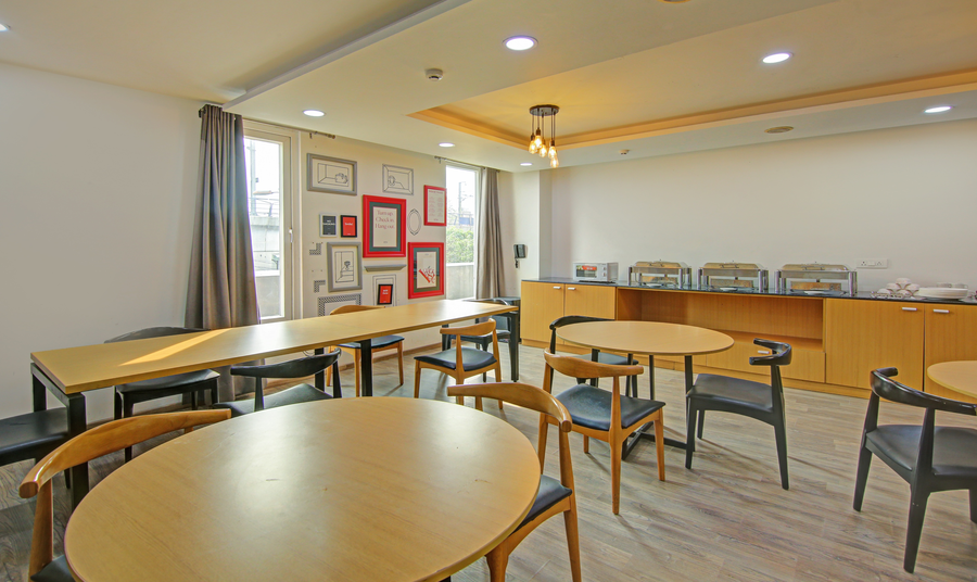 hotel town pallace patel nagar delhi