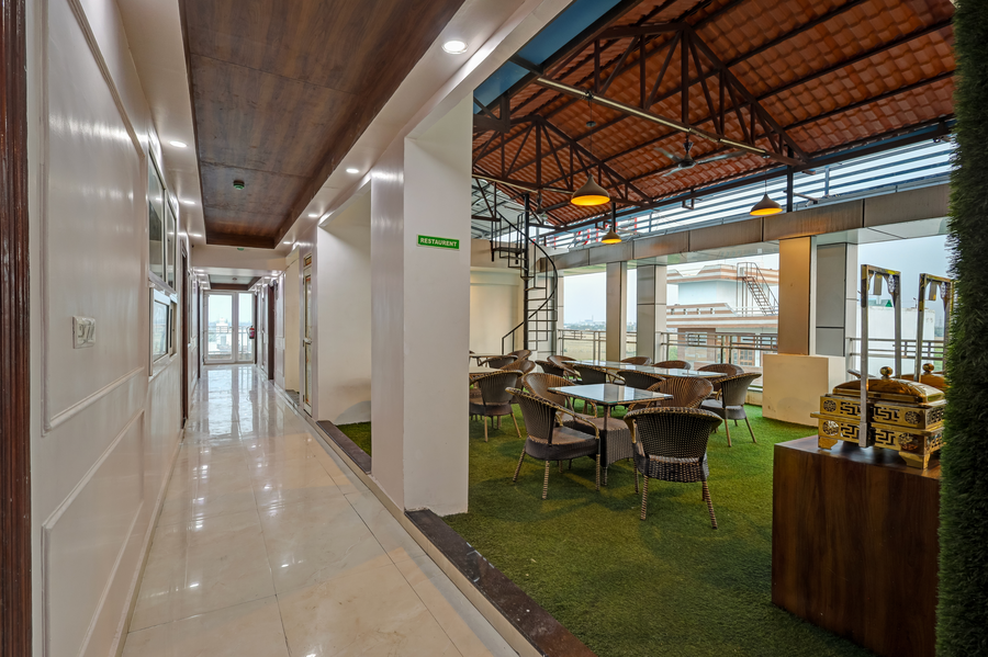 hotel vibe blu premium expressway