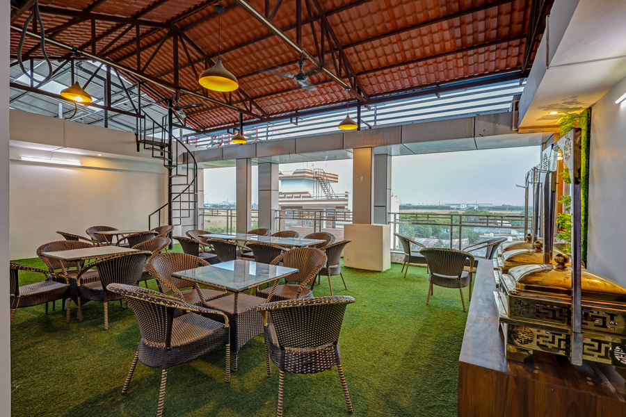 hotel vibe blu premium expressway