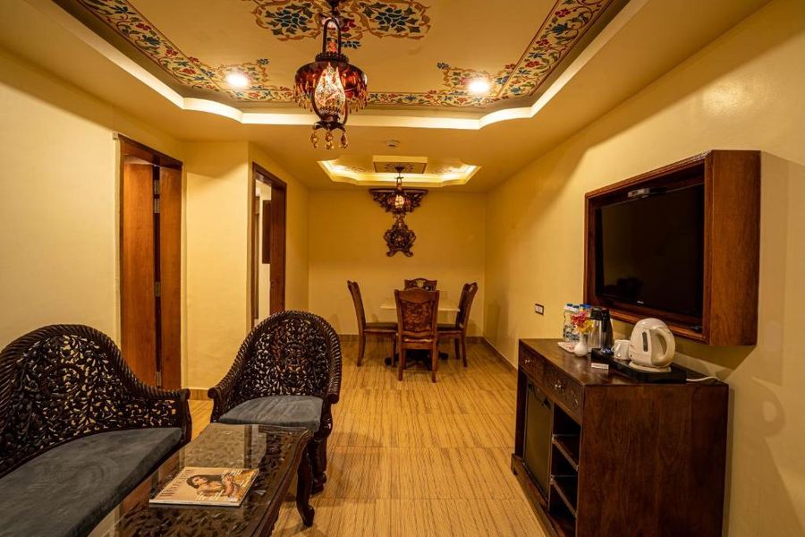 chokhi dhani the palace hotel