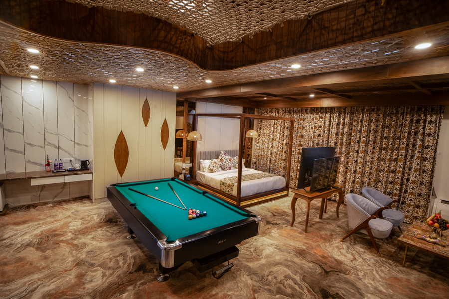 snowland resort and spa riverfront