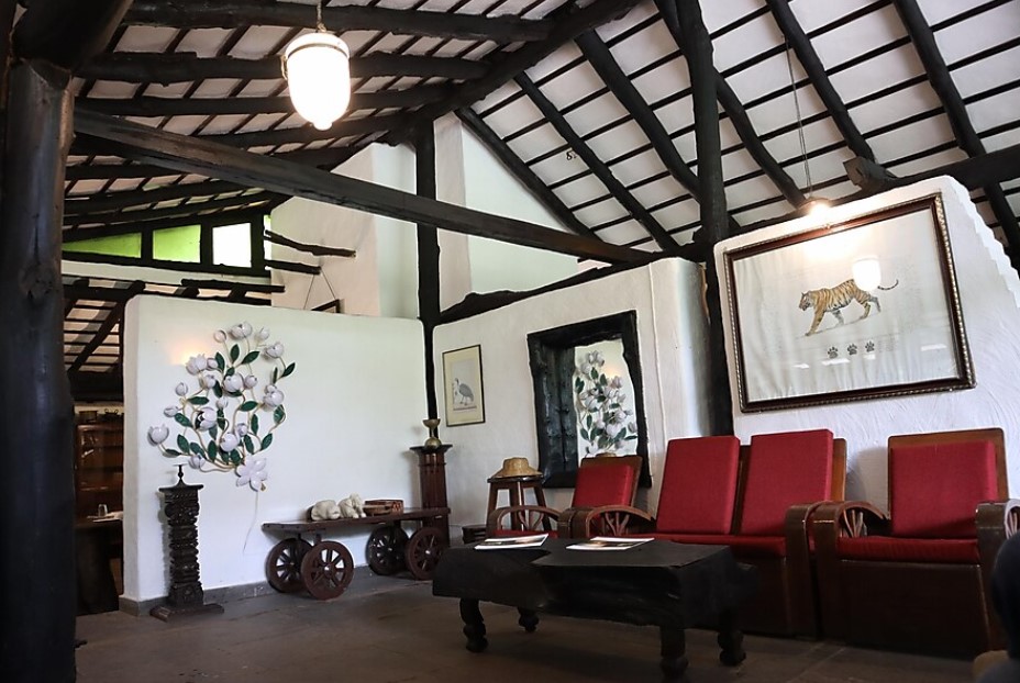 Monsoon Forest Bandhavgarh,Tala,3 star