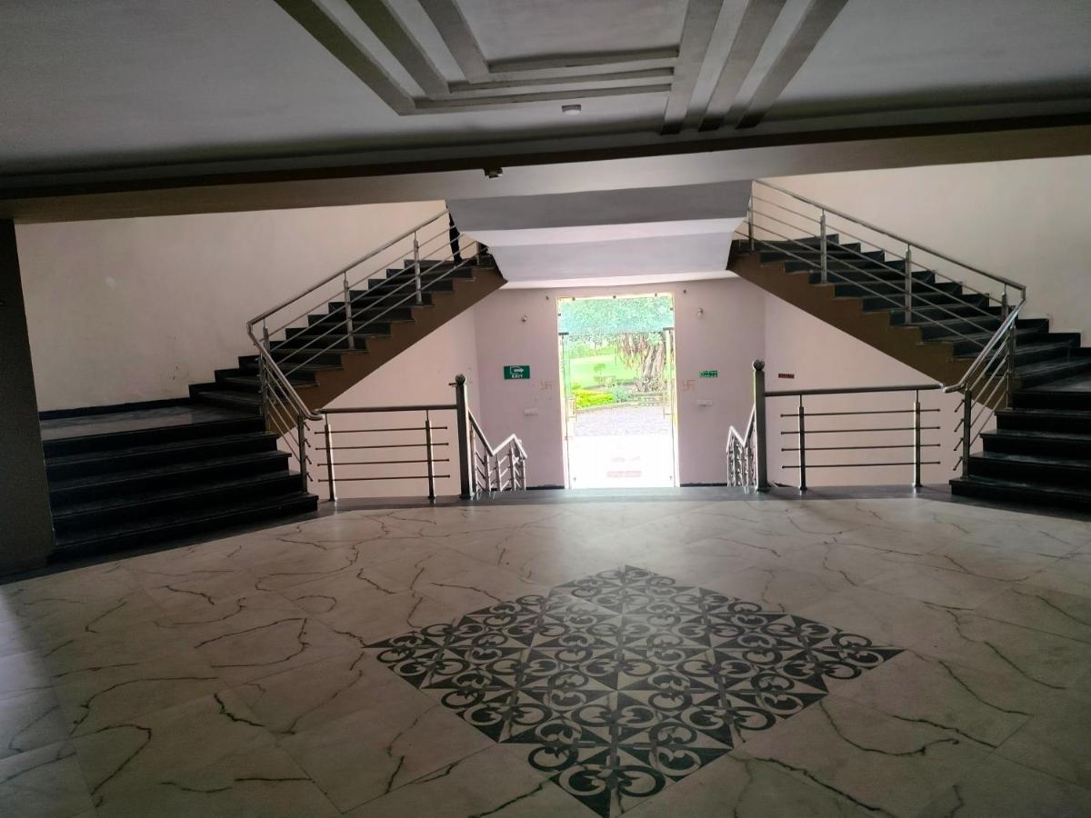 tgi jahaj mahal hotel