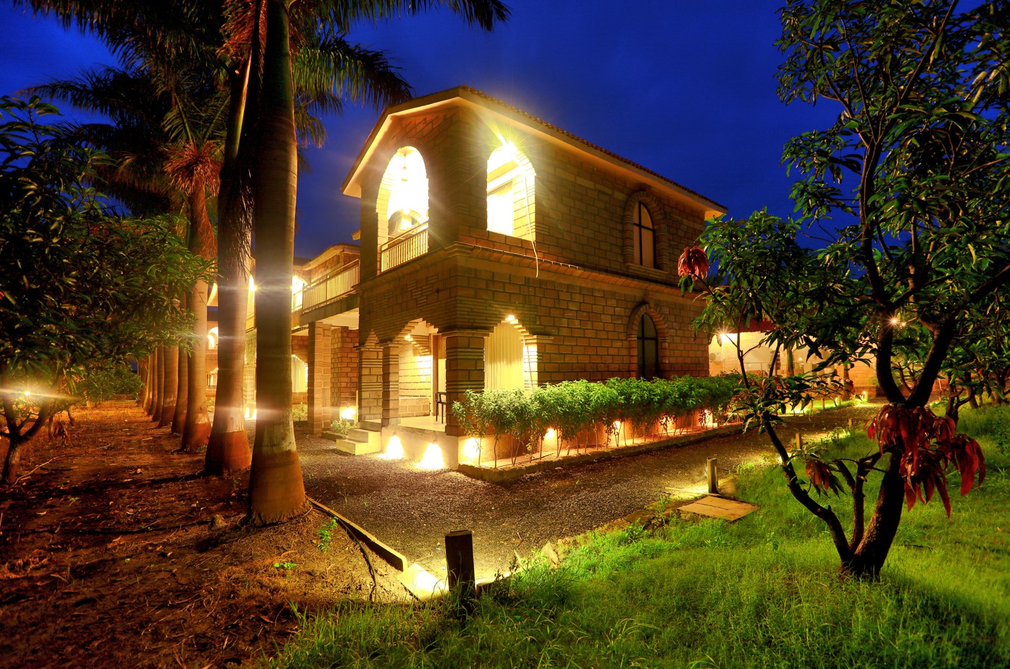 gir night resort