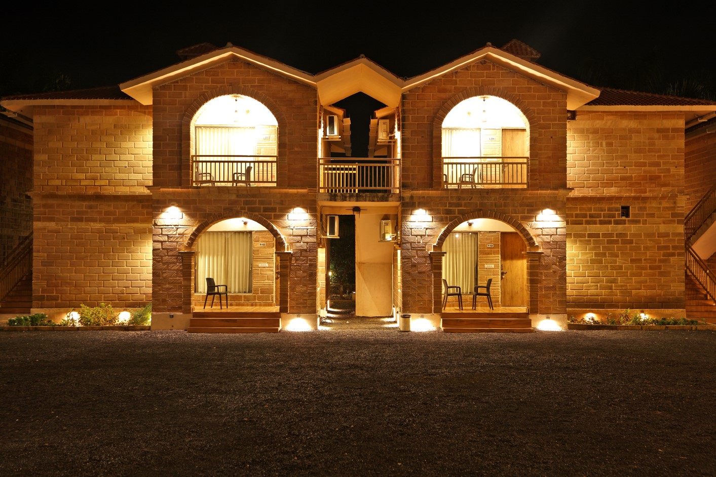 gir night resort