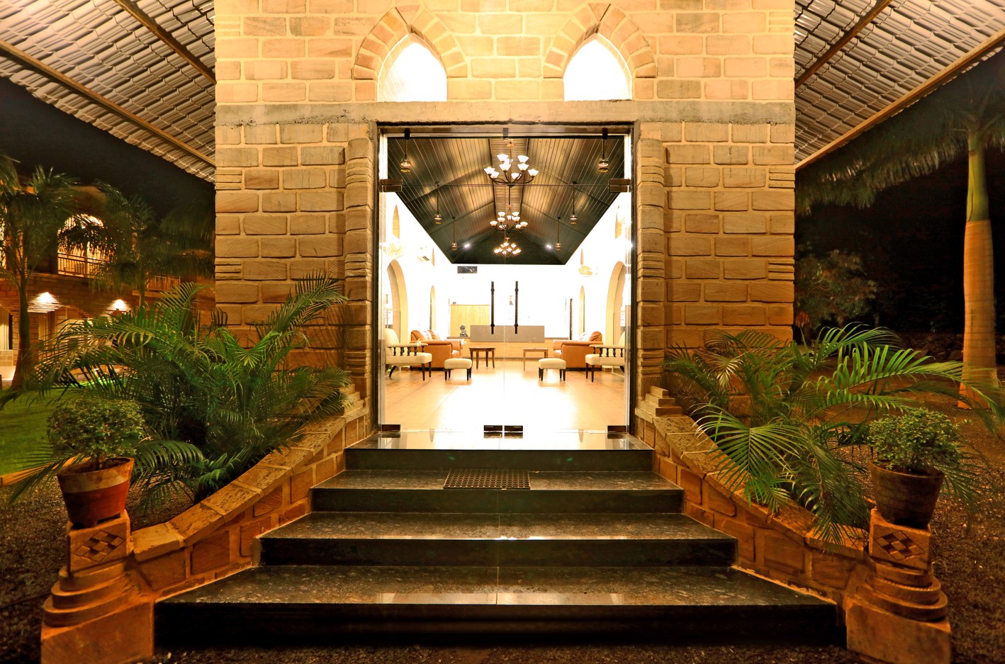 gir night resort