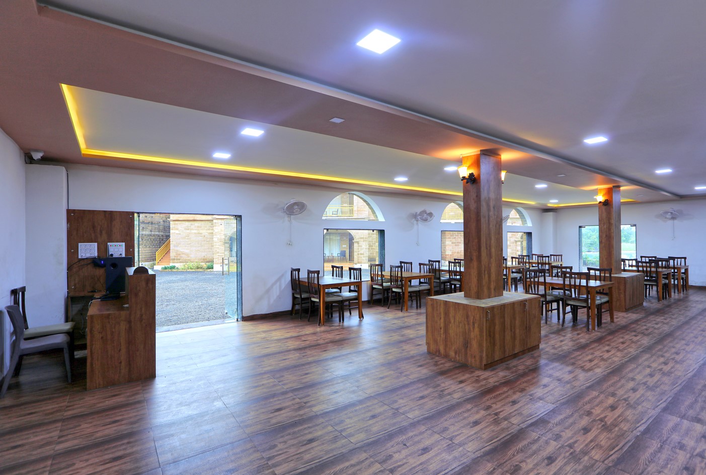 gir night resort