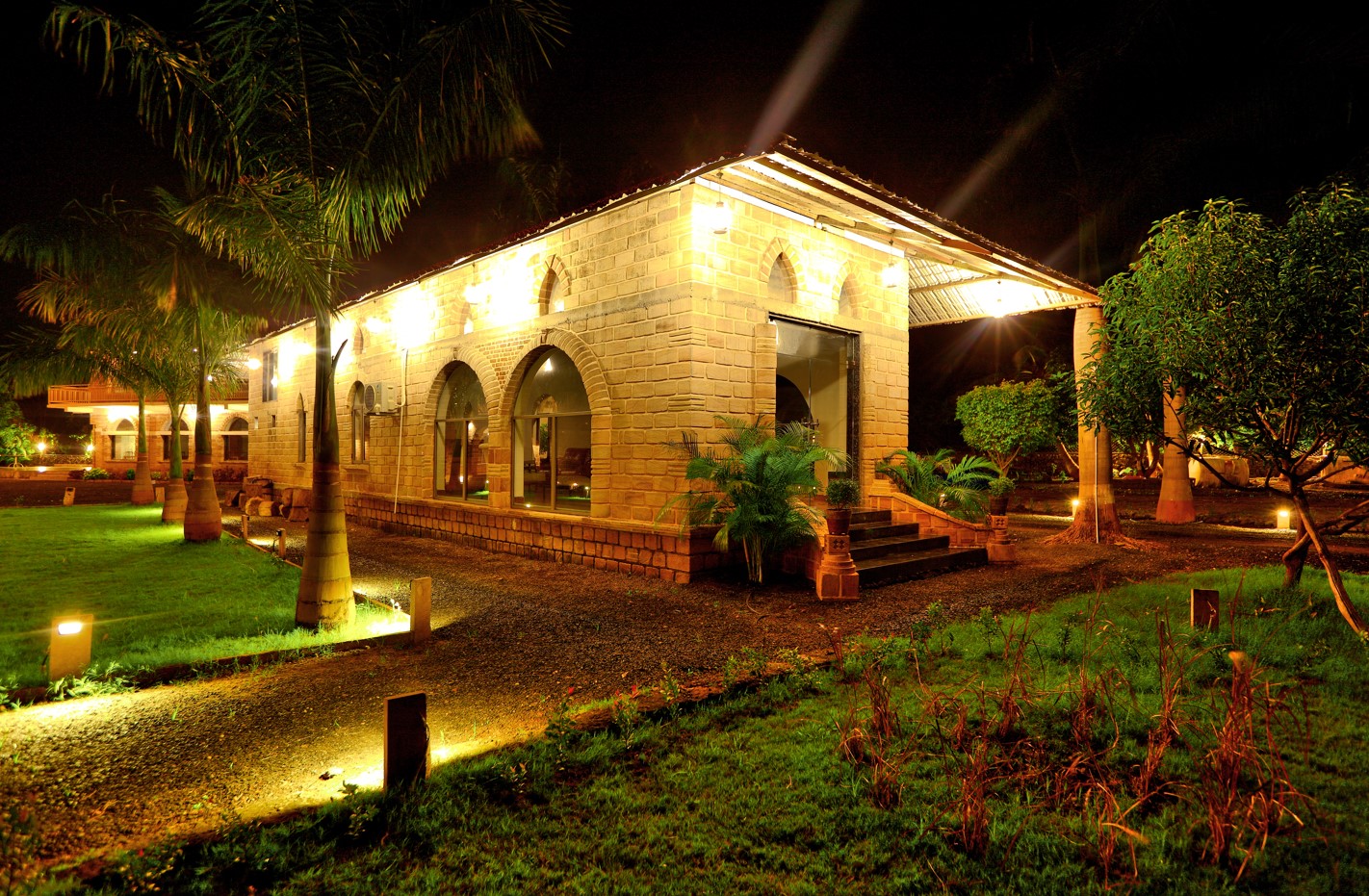 gir night resort