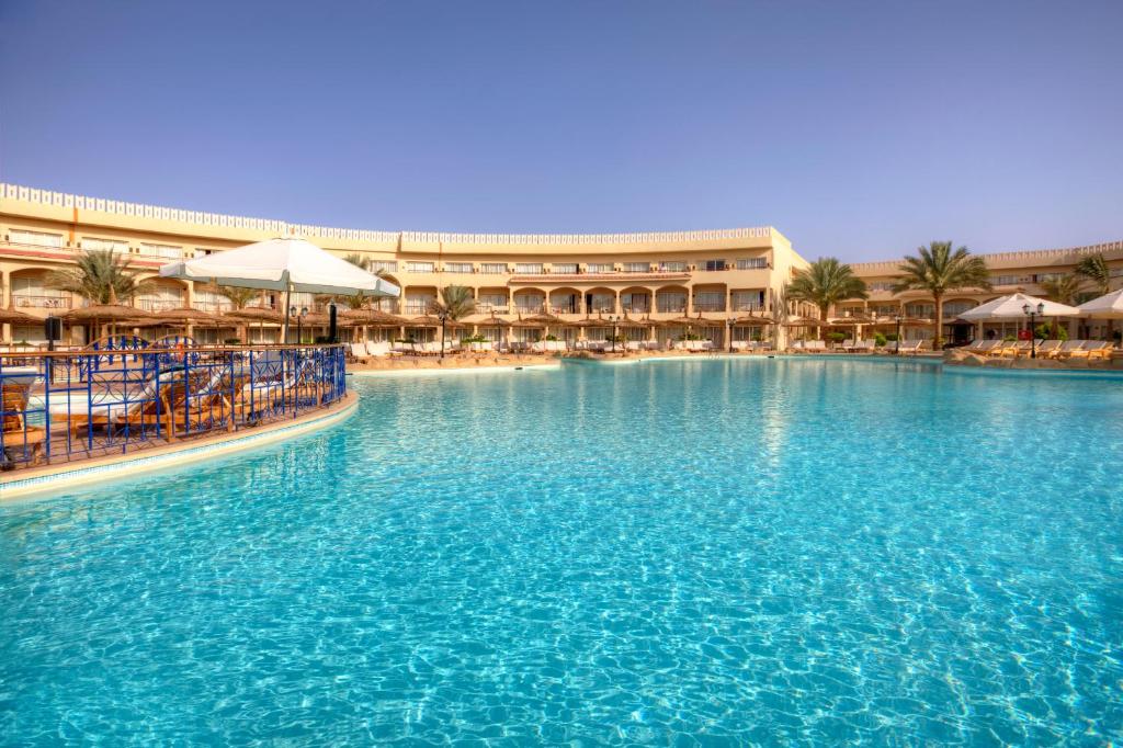 Pickalbatros Royal Moderna Sharm - Aqua Park,Near Rehana Beach,5 star