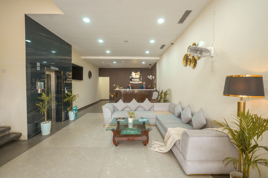 Hotel Omnibliss,,3 star