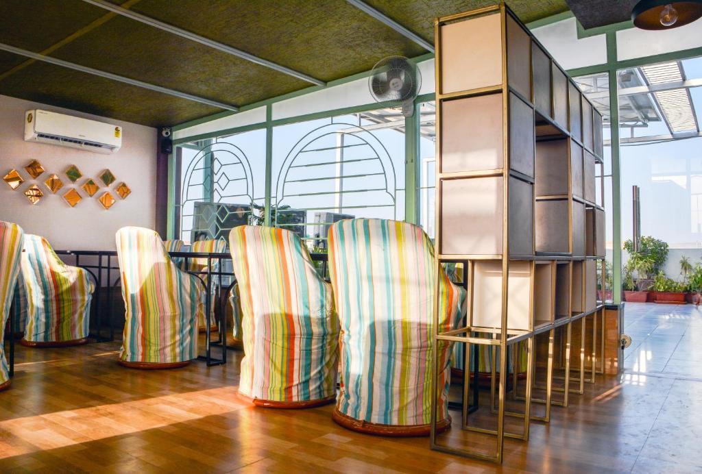 Jaipur Bungalow,Shyam Nagar,3 star