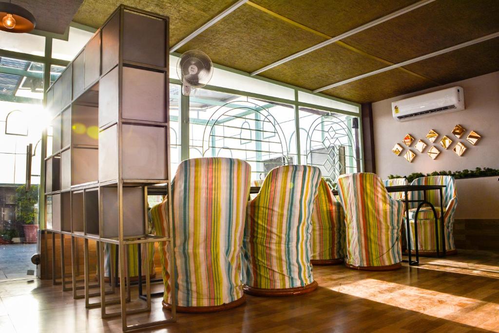 Jaipur Bungalow,Shyam Nagar,3 star