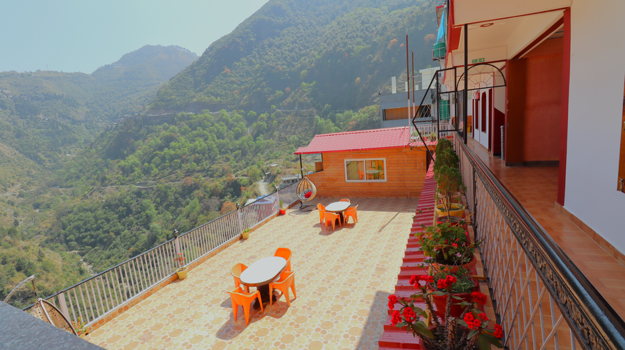 hotel valley view kempty fall