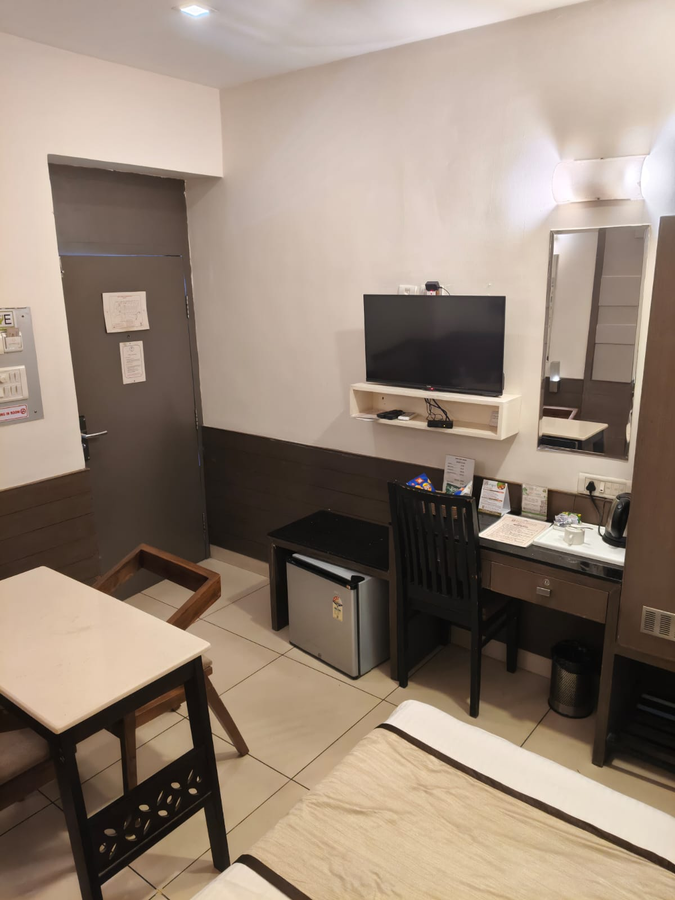 hotel merlin international