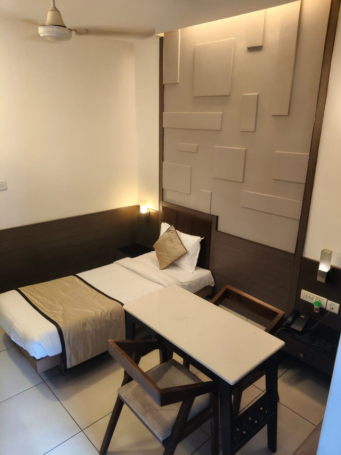 hotel merlin international