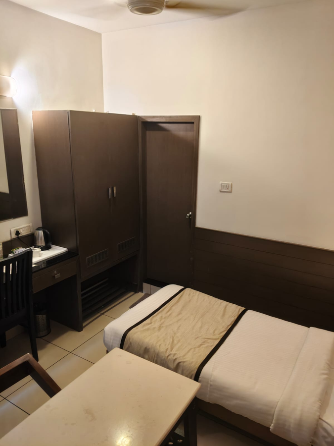 hotel merlin international