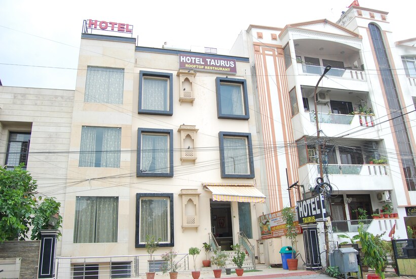 Hotel Taurus