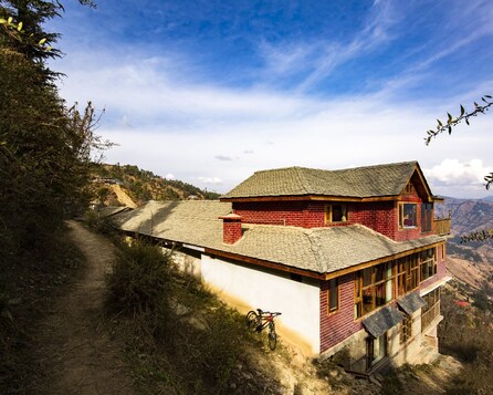 Zostel Homes Cheog (Shimla)