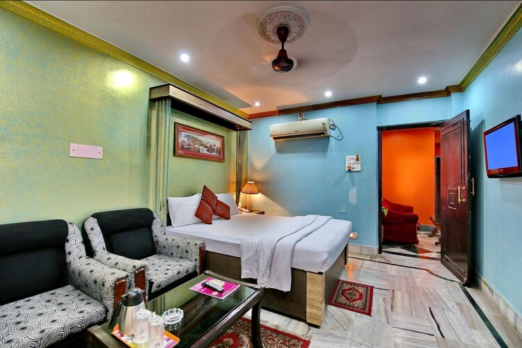 hotel ispat international