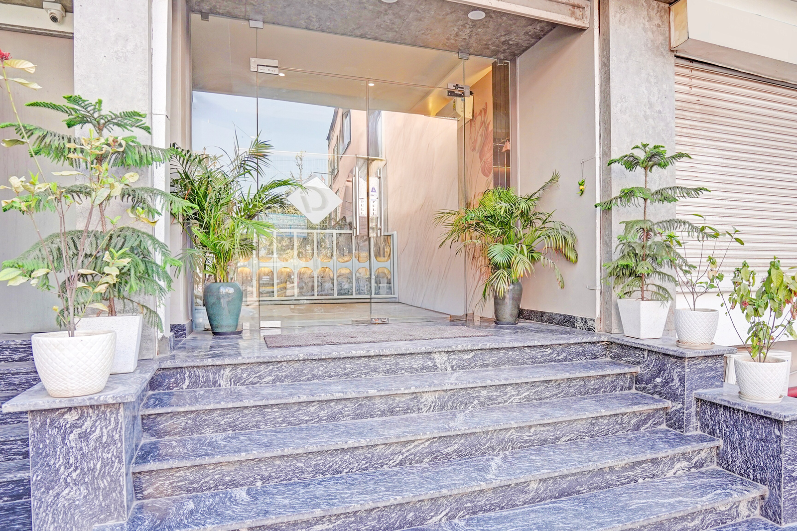 super townhouse oak nirman nagar mansarovar formerly the tulip regency