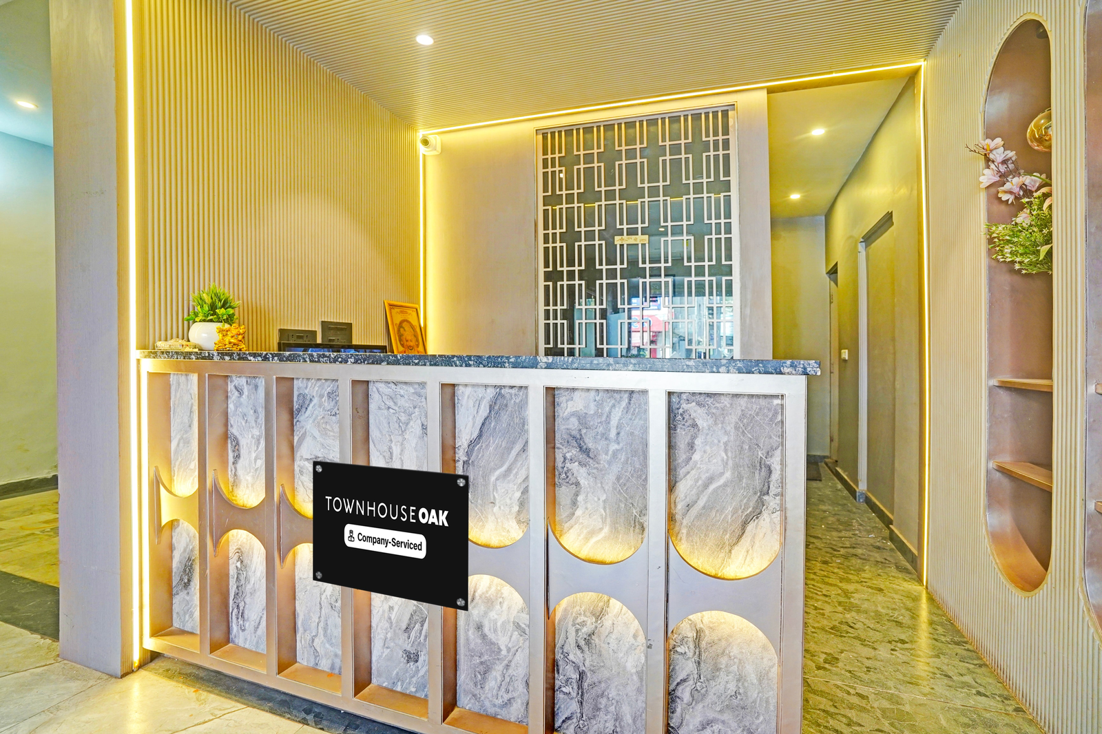 Super Townhouse Oak Nirman Nagar Mansarovar Formerly The Tulip Regency,Nirman Nagar,4 star