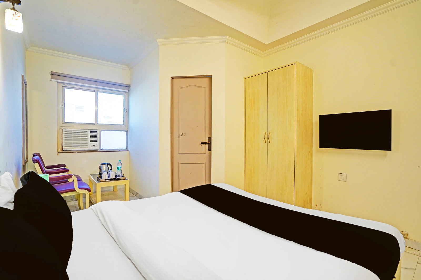 super townhouse oak nirman nagar mansarovar formerly the tulip regency