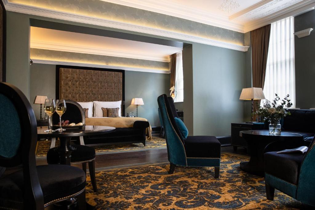 loscar london