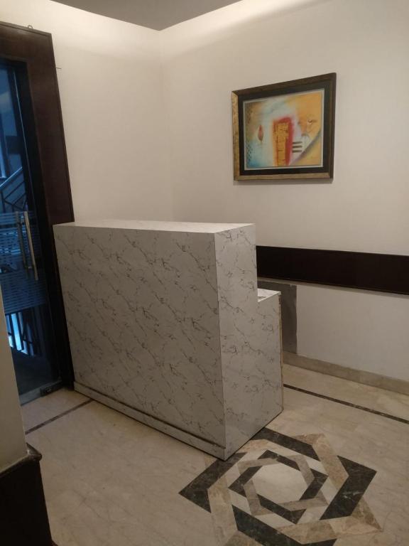 Aaron Residency,Greater Kailash,3 star