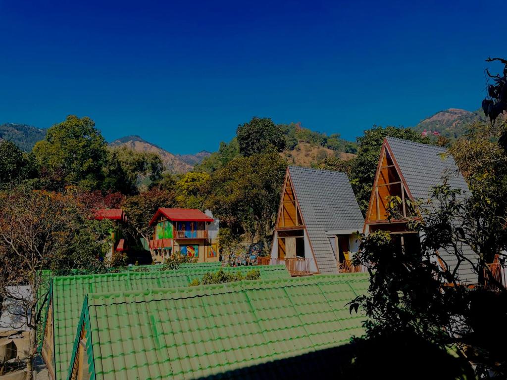 Mudras Grove Resort,Jeolikote,3 star