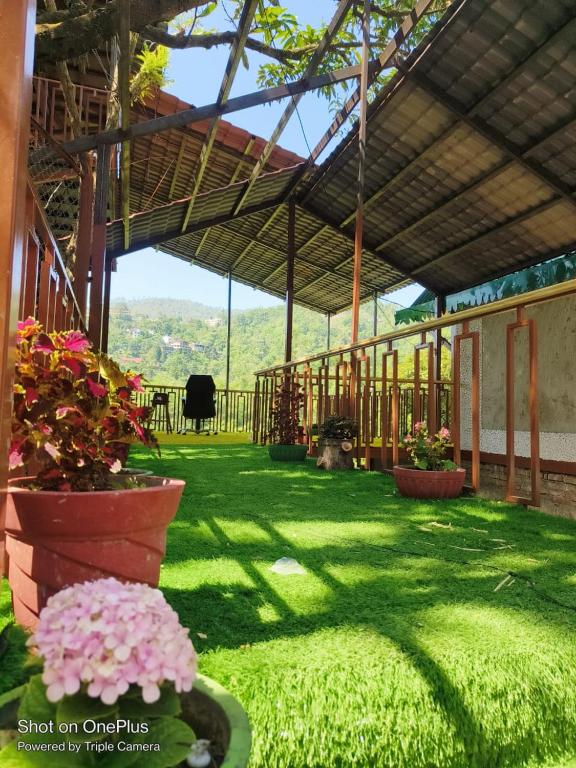 Mudras Grove Resort,Jeolikote,3 star