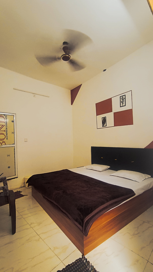 shivlok guest house
