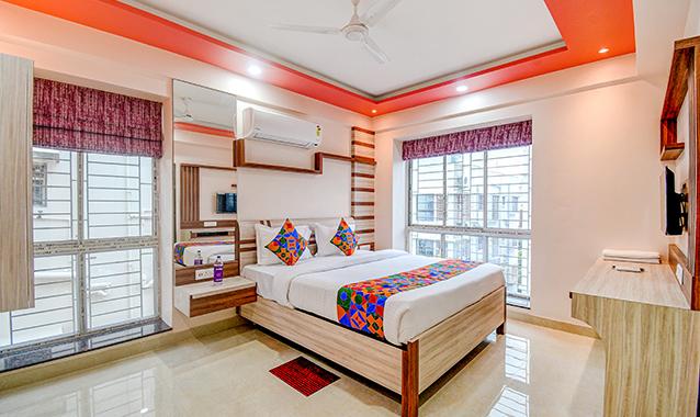 fabhotel the lily