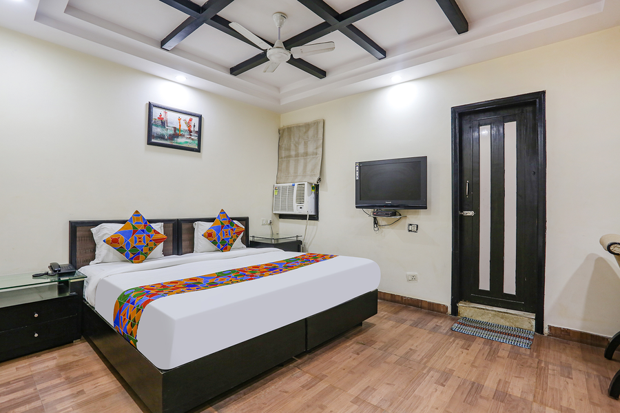 fabhotel blue moon home stay
