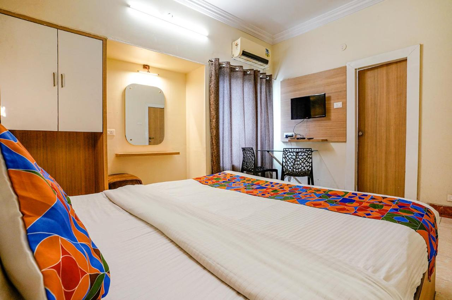 fabhotel heritage palace