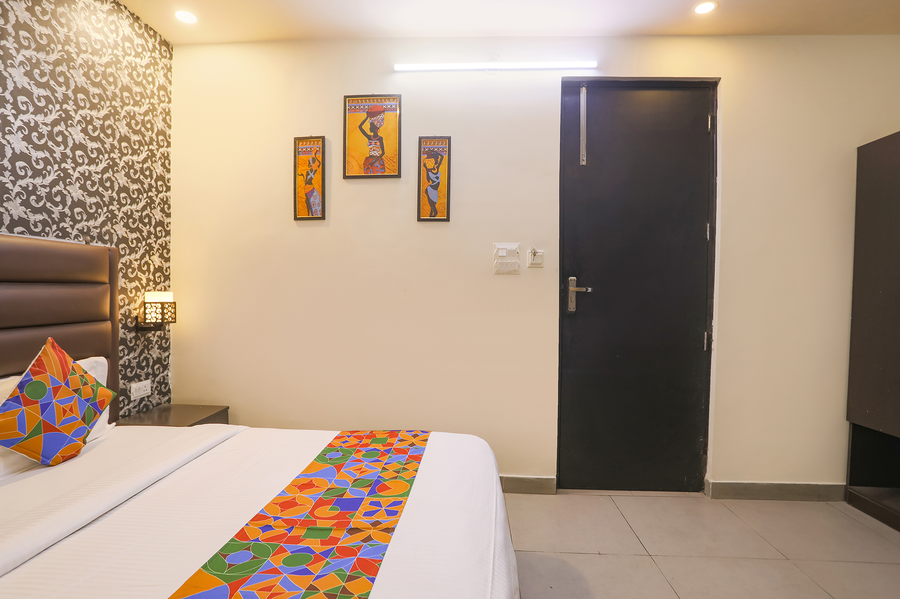 fabhotel the diamond