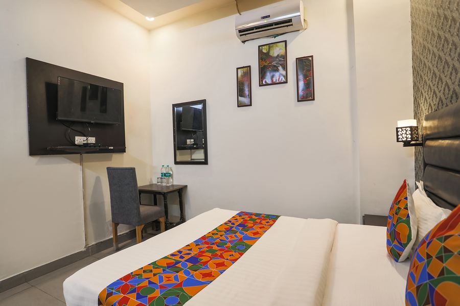 fabhotel the diamond