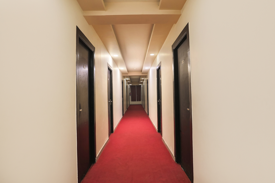 fabhotel the diamond