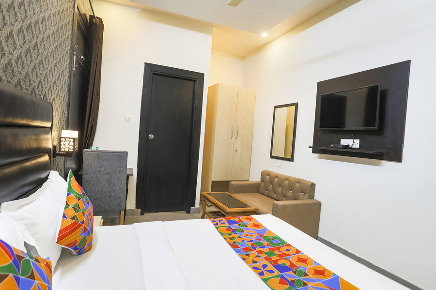 fabhotel the diamond