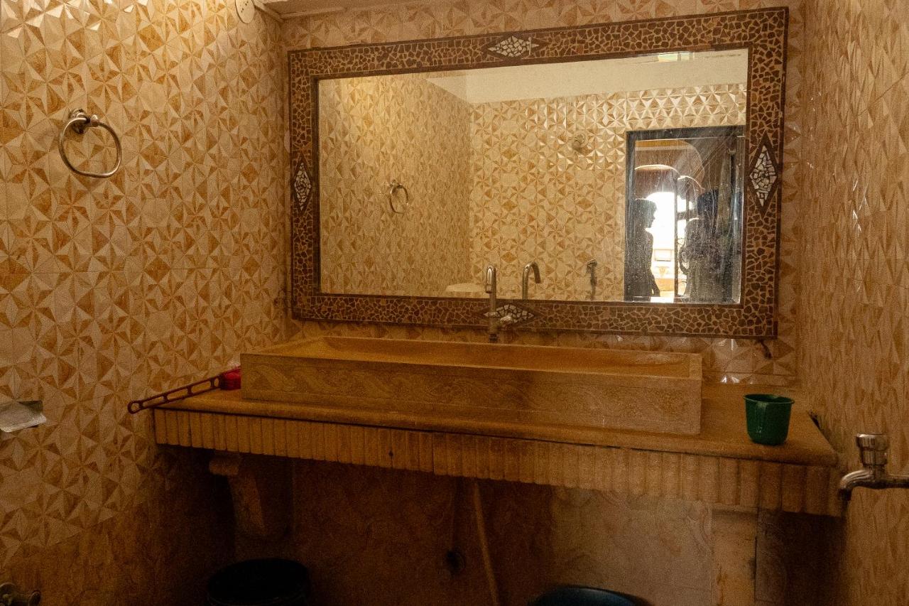 Open Road Hostel And Cafe,Sadar Bazar,3 star