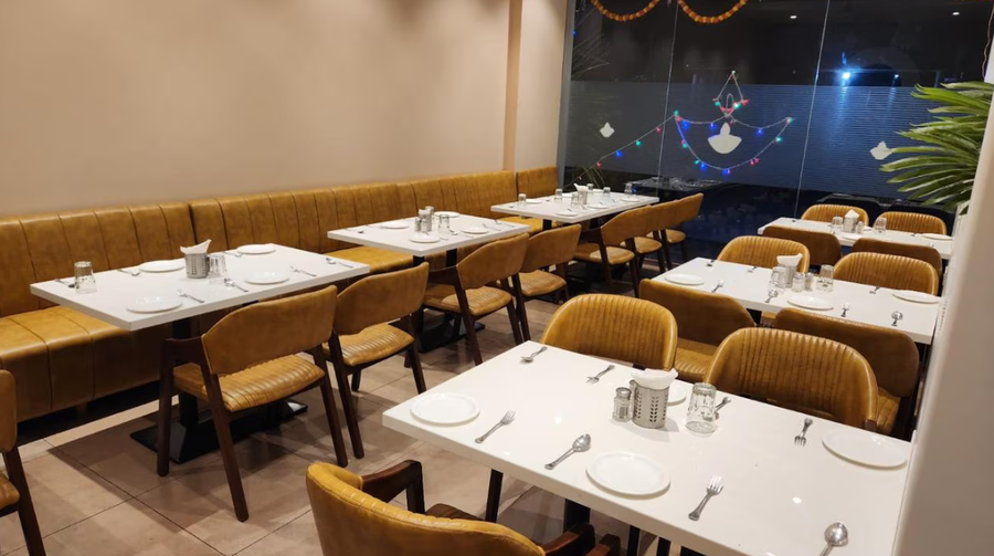 hotel utsav square