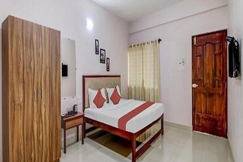 fabhotel morjim paradise