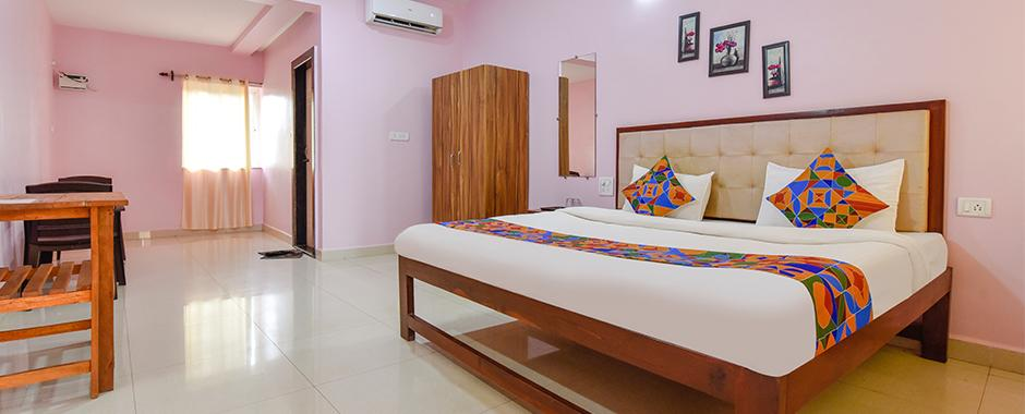 fabhotel morjim paradise