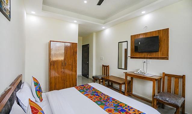 fabexpress premium luxury stay